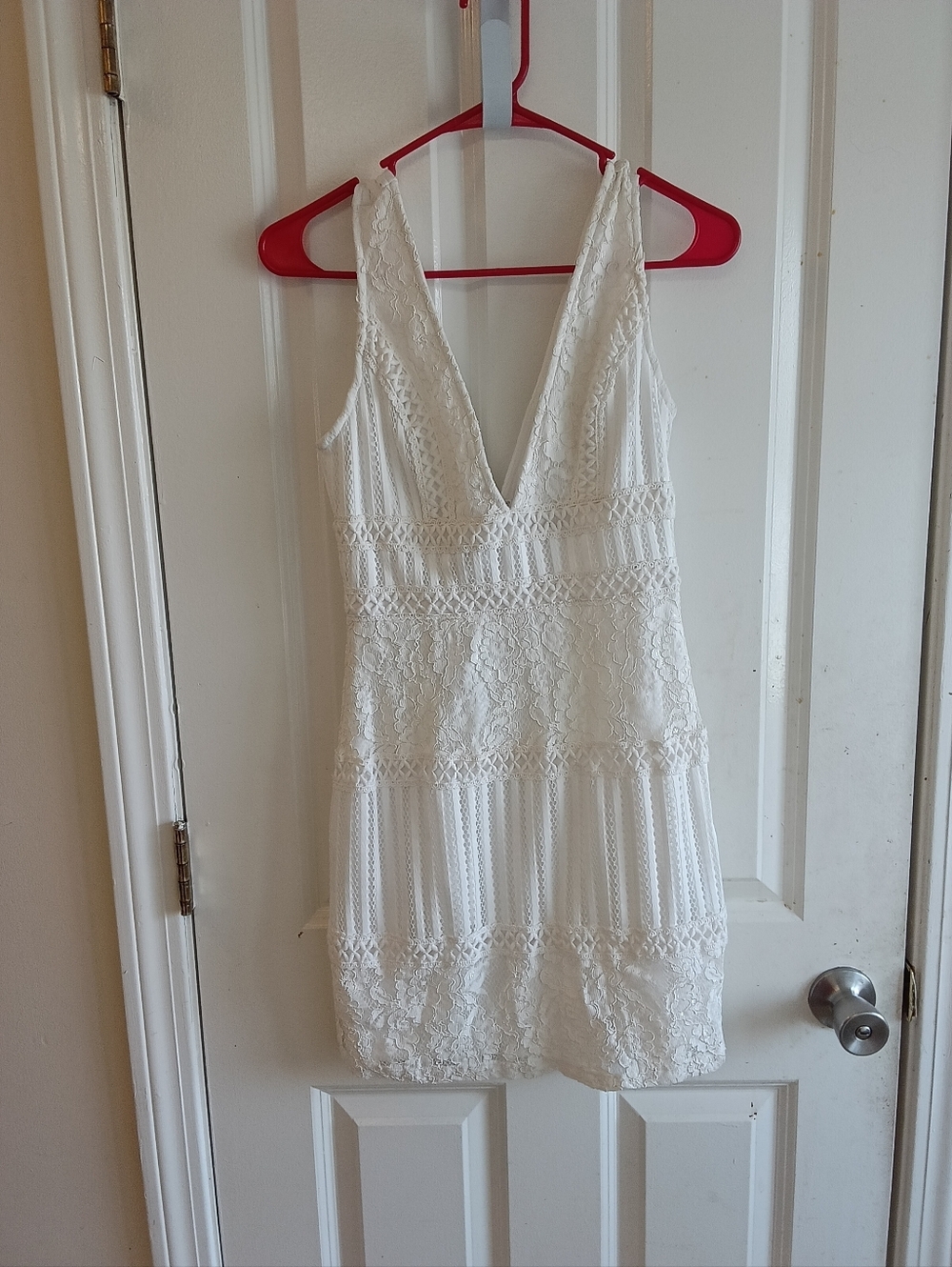 Forever 21 White Lace V-Neck Mini Dress - Picture 3 of 9